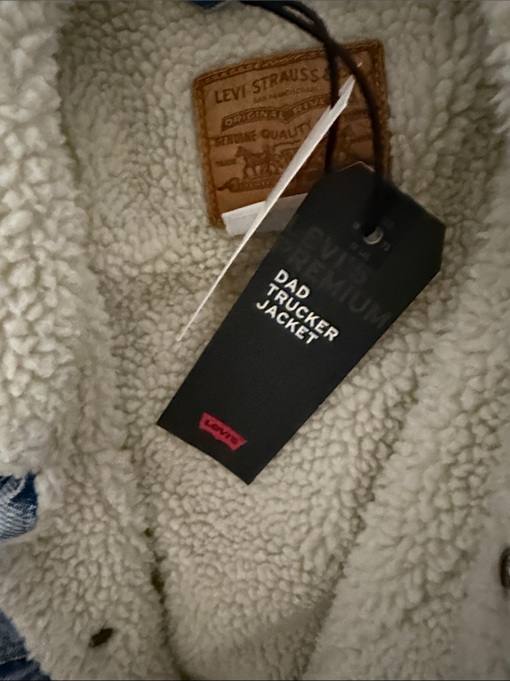 NWT Levi dad trucker jacket. Small - Picture 4 of 5